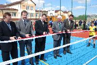 Przeci�cie wst�gi: pos�owie Zdzis�aw Czucha i Stanis�aw Lamczyk, Marek Goli�ski z Departamentu Zarz�dzania Funduszami Europejskimi w Pomorskim Urz�dzie Wojew�dzkim, Jan Koz�owski - Marsza�ek Wojew�dztwa Pomorskiego,  Miros�aw Ebertowski - W�jt Gminy